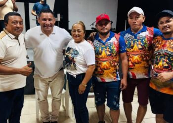 Deputada Zeneide Costa participa de encontro com lideranças e reforça diálogo por avanços sociais