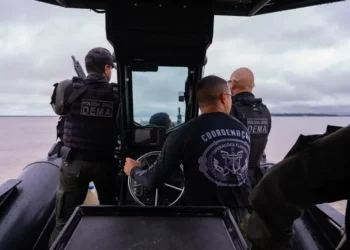 Polícia Civil reforça ações nos rios do Amapá com nova embarcação