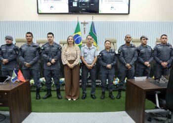 Agentes da segurança pública recebem homenagem na Assembleia Legislativa do Amapá